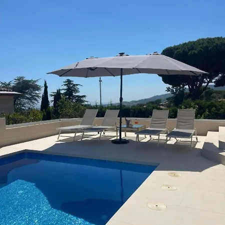 Panoramic Montain Villa Cabrils Exterior photo