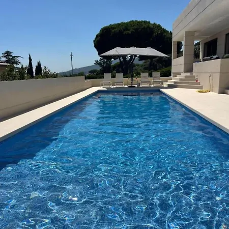 Panoramic Montain Villa Cabrils Exterior photo